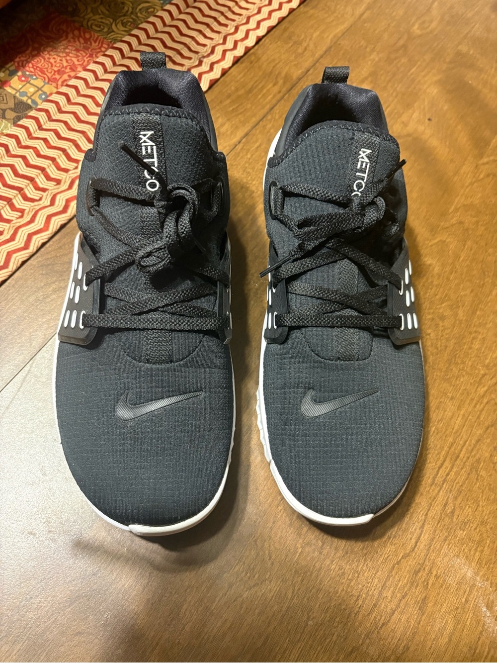 Nike Women’s Black and White Athletic Sneakers